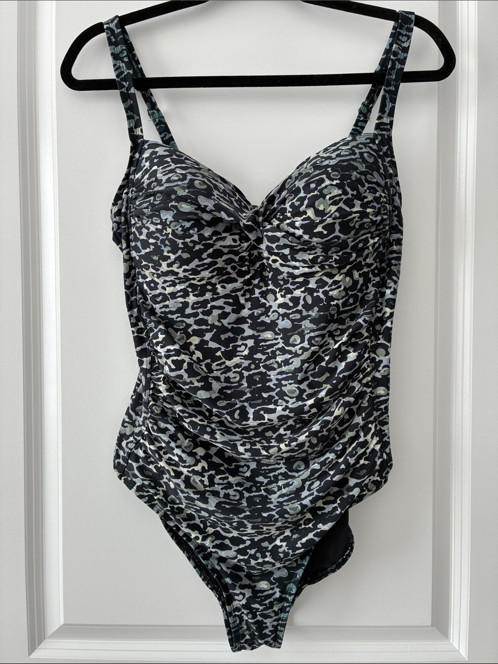 Nip Tuck Swim Size 12 Ruched Multi-Fit Cup One-Piece Leopard Swimsuit